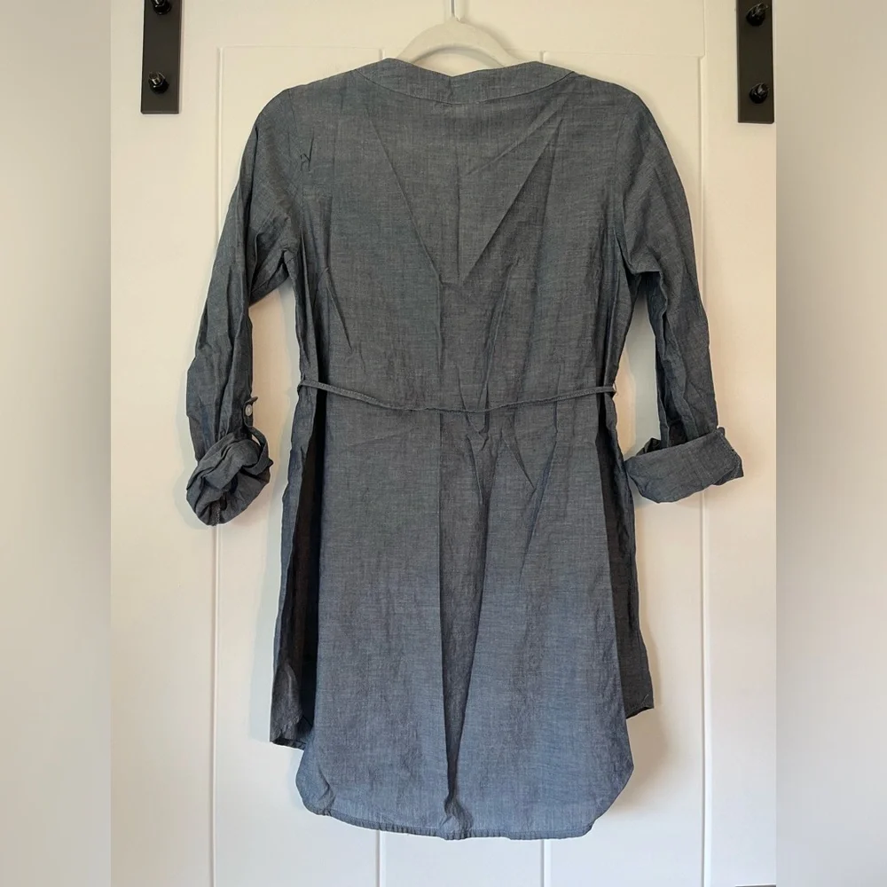 Liz Lange Maternity Chambray Tunic - Picture 2 of 3
